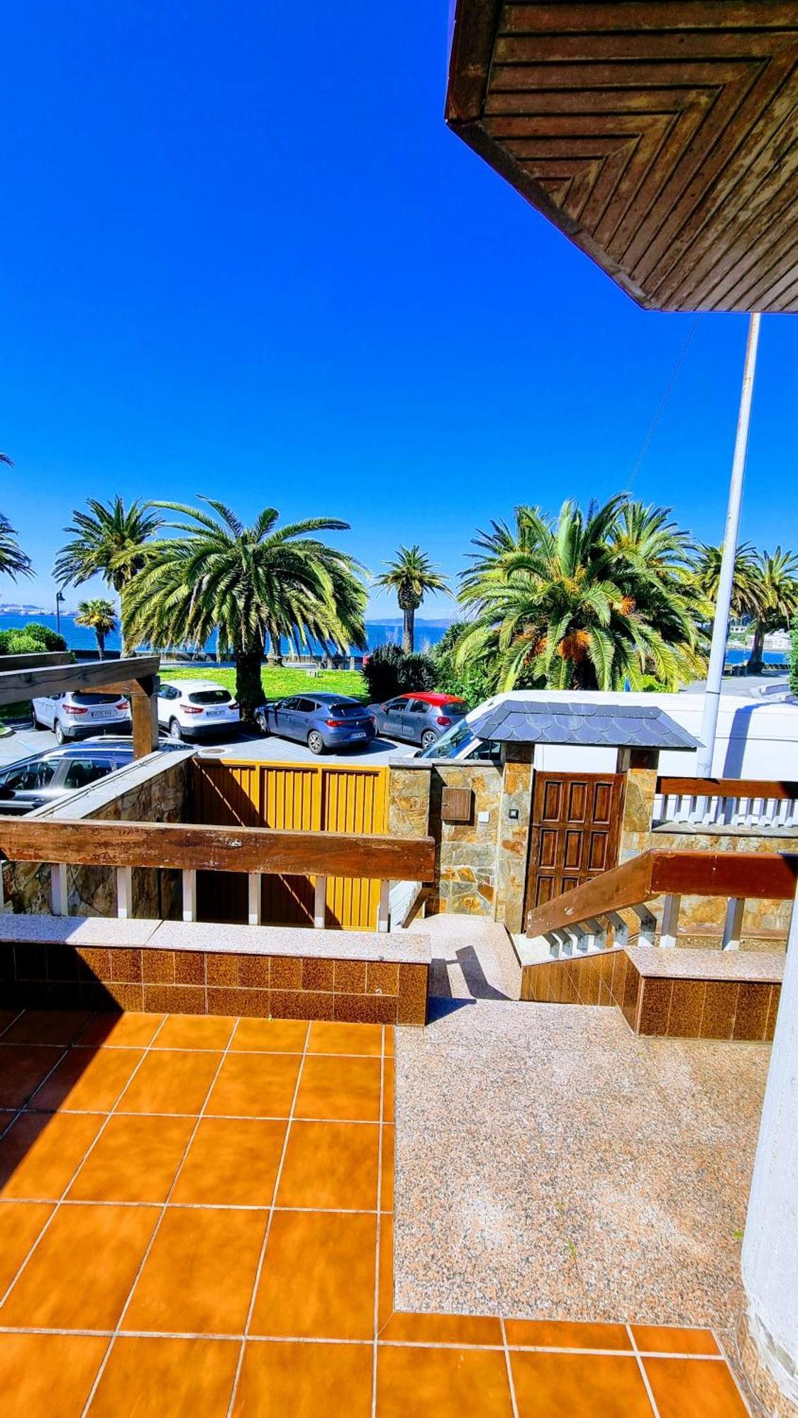 Appartement Precioso Atico Frente A La Playa De Santa Cristina à La Corogne Extérieur photo