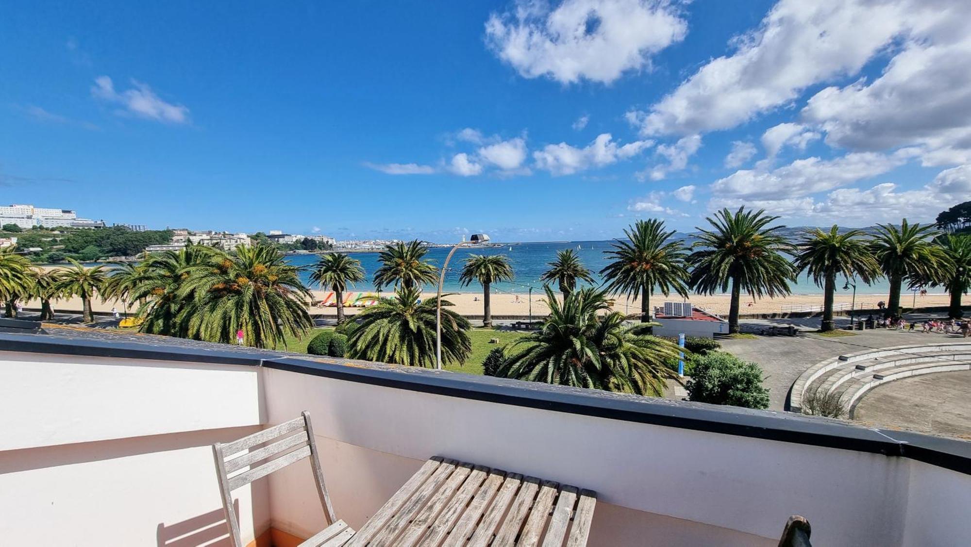 Appartement Precioso Atico Frente A La Playa De Santa Cristina à La Corogne Extérieur photo